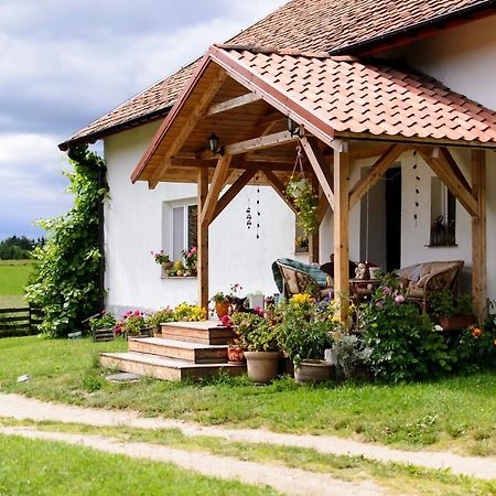 Zakatek Szczescia Eko Agroturystyka Kiwity ภายนอก รูปภาพ